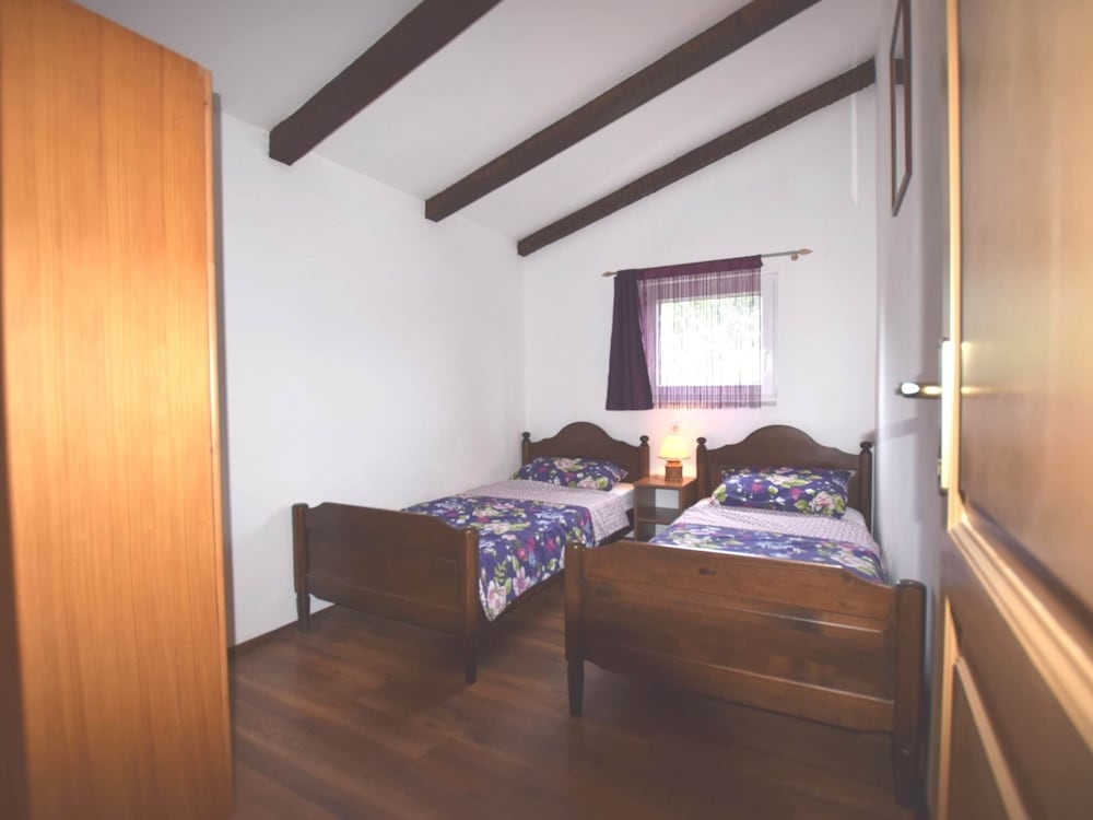 Holiday Home in Banjole Near the Sea view 5