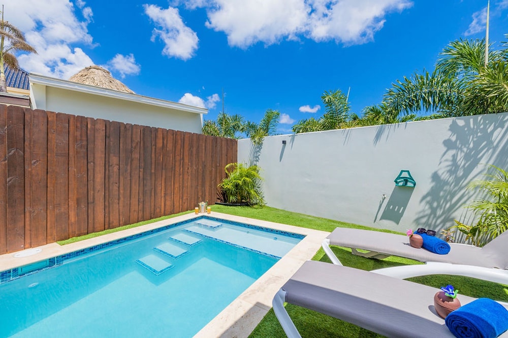 Brand NEW 2br1ba w Privatepool in Amazing Location