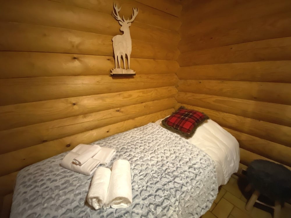 Chalet in La Bresse With Hot Tub & Mountain Views