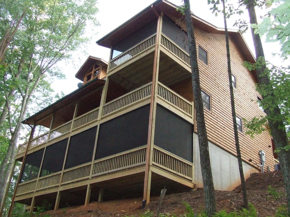 Cherokee Dream Nevaeh Cabin Rentals