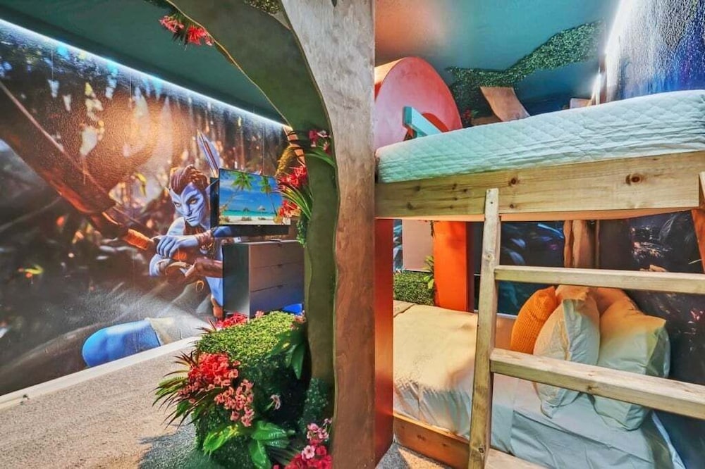 Enchanted Solara Retreat Themed Bedrooms & Pool 5 Townhouse