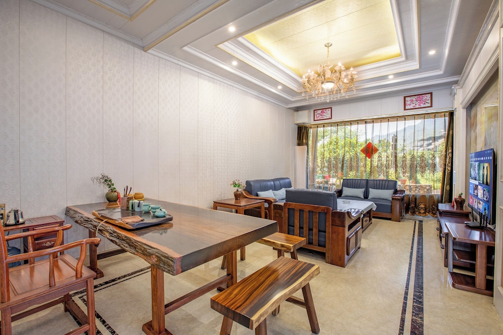 Lv ye Xian Zhuang Guesthouse view 2