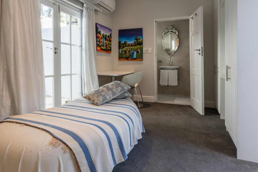 Incredible 6bed w Pool in Camps Bay Villa Galazzio