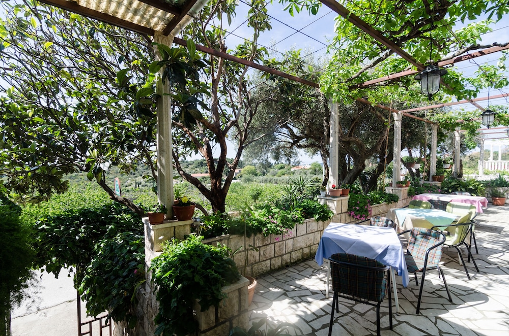 Guesthouse Moretić