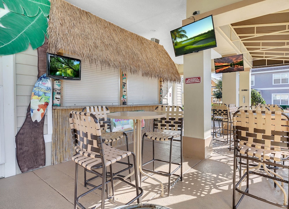 4 Bedroom Townhouse, Resort, 15 Mins to Disney, Themed Rooms perfect for Kids - Image 2