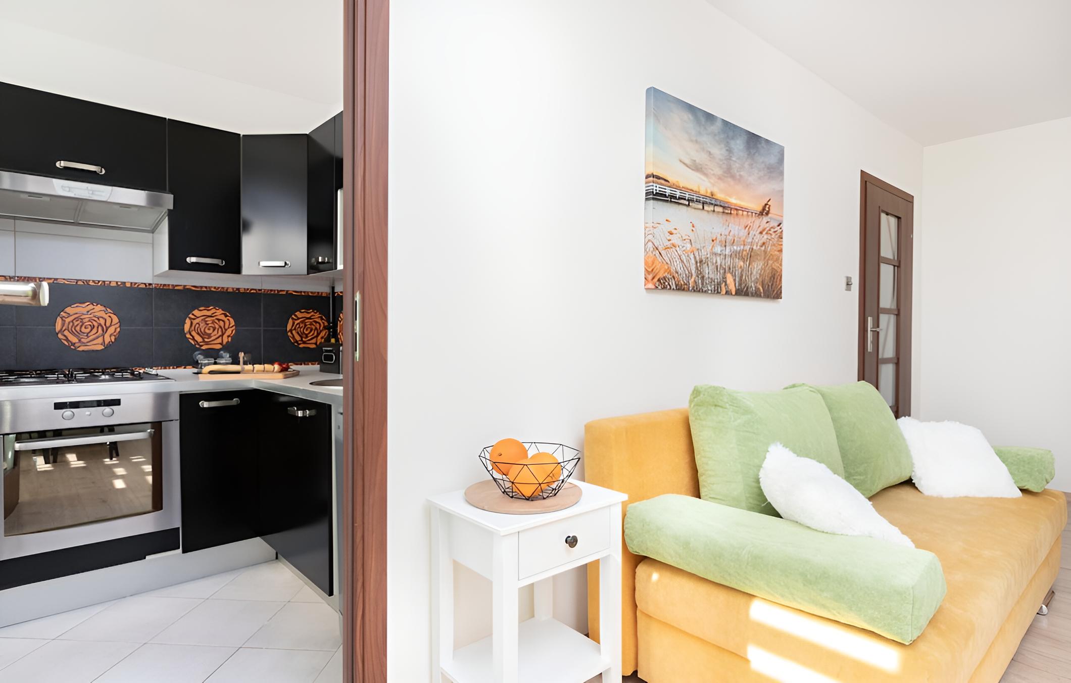 Cieszynskiego 14 Studio by Renters view 2