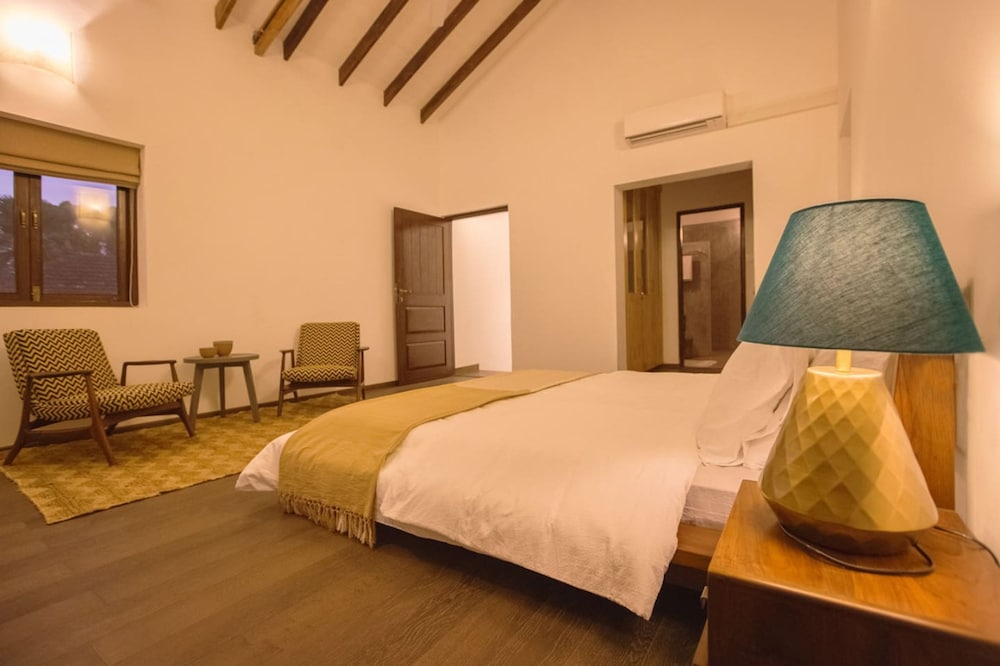 Salt by Hireavilla - 4BR w Heated Pool in Siolim