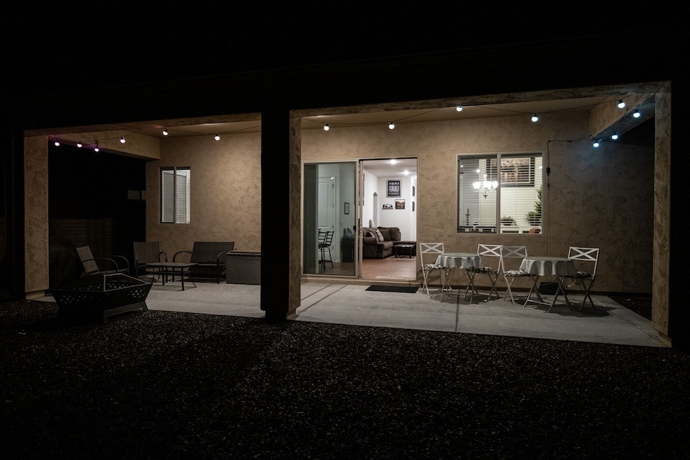 Cozy Granville Retreat W/ Modern Amenities 3 Bedroom Home