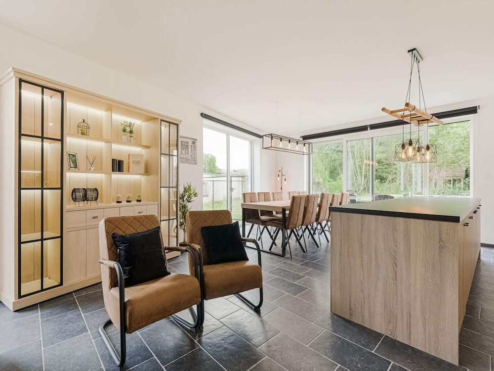 Modern Holiday Home in Ronse With Garden