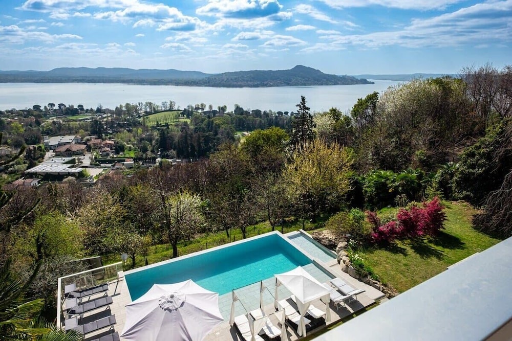 Family Friendly Italian Lakes Holiday Rental With Pool