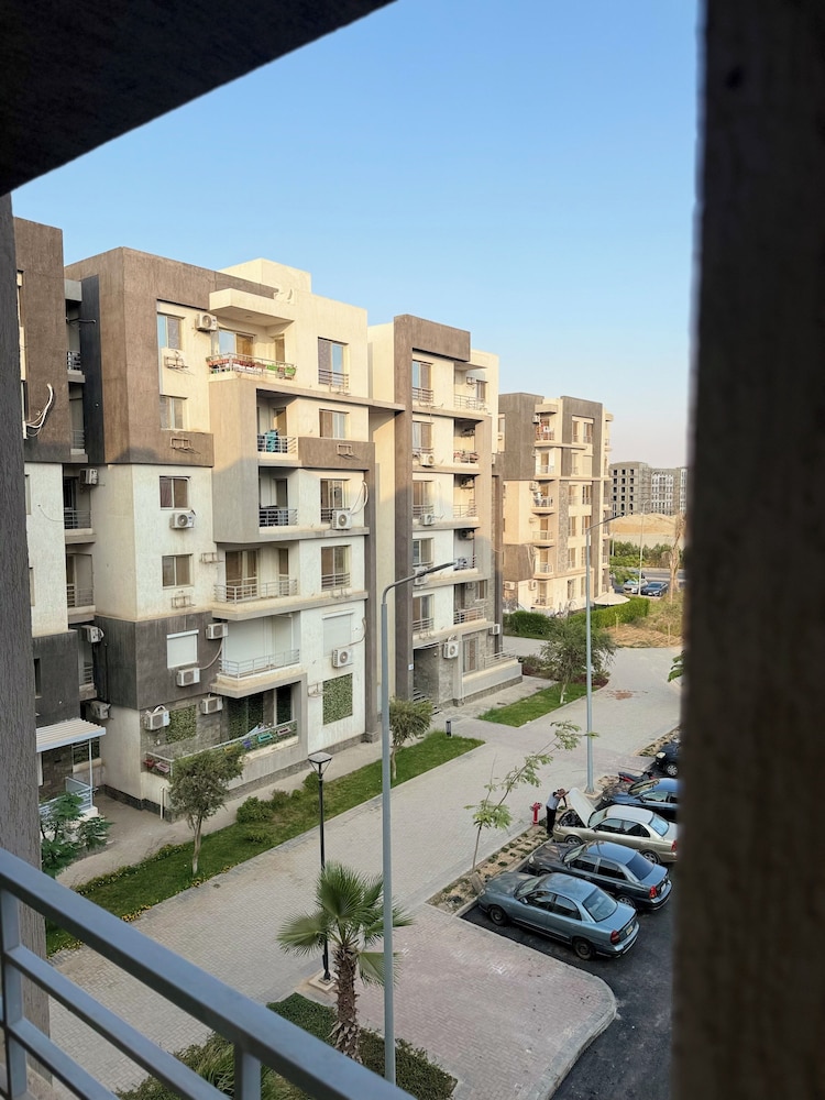 2 Bedroom Modern Flat at Zayed Compound