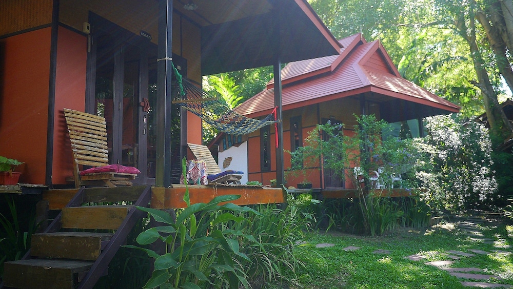 Pho Rak Nah Pai Guesthouse