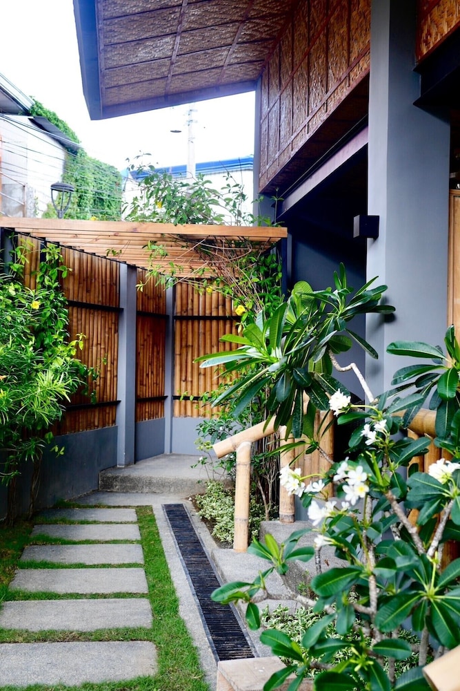 Mayfair Garden Resort