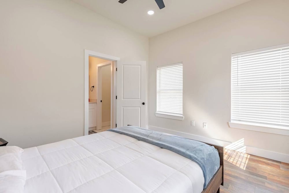 Luxury 3Story Private Pool 8BR Retreat