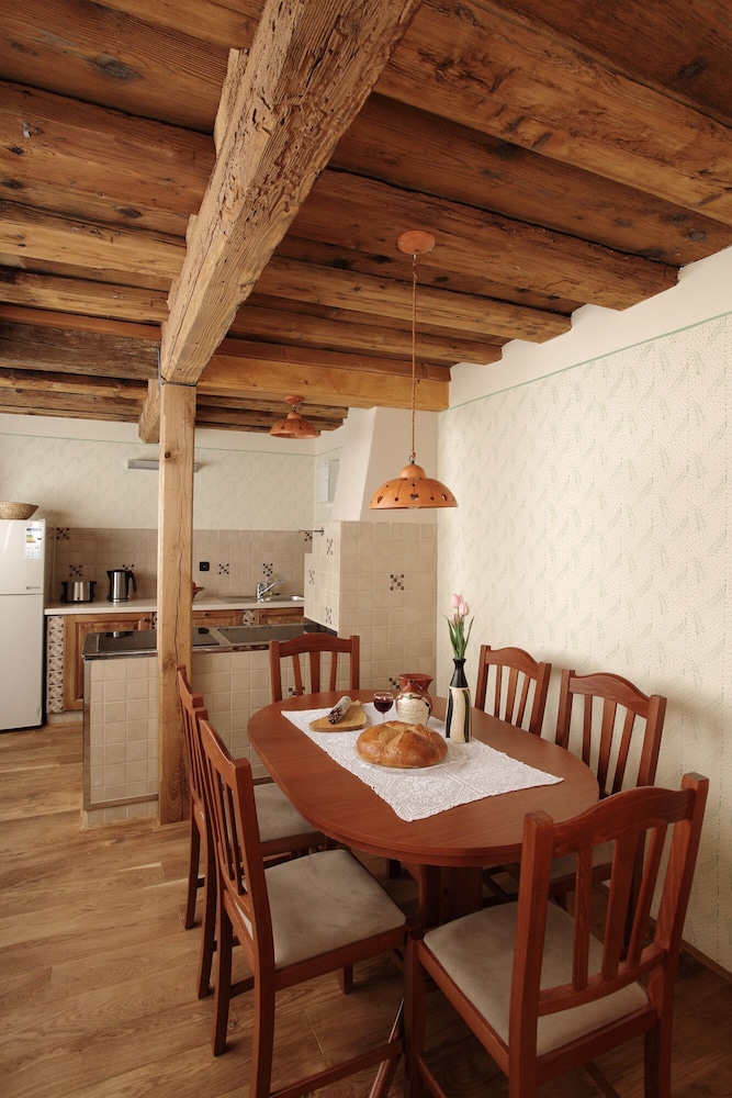 Vineyard cottage Škatlar 2 view 3