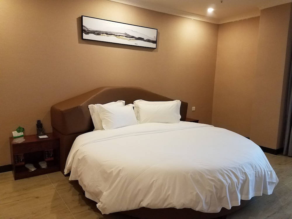 Yi Hao International Apartment