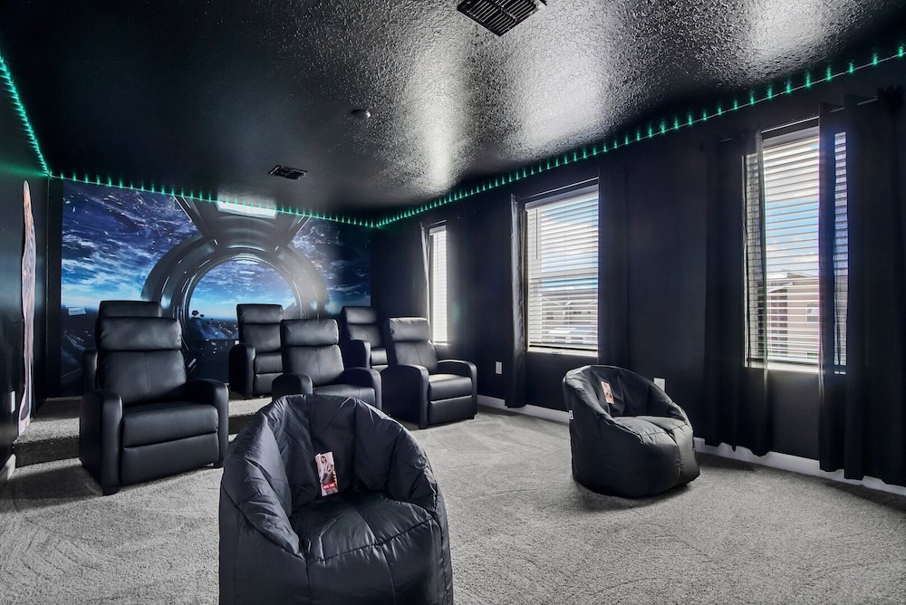 Serenity Lakeview Retreat Stunning Water Views, No Rear Neighbors, Private Pool, Game Room & Star Wars Cinema