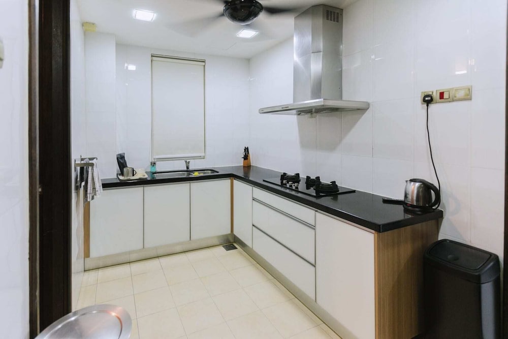 Lux 6BR Home Private Rooftop Garden Kemensah KL