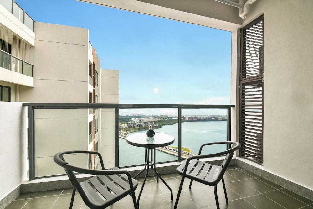R&F Princess Cove by FUJU & 5mins to ClQ