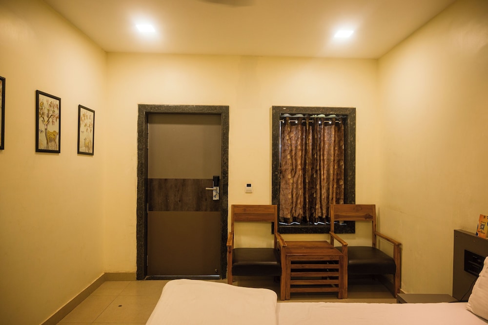 AKAY Resort & Villas