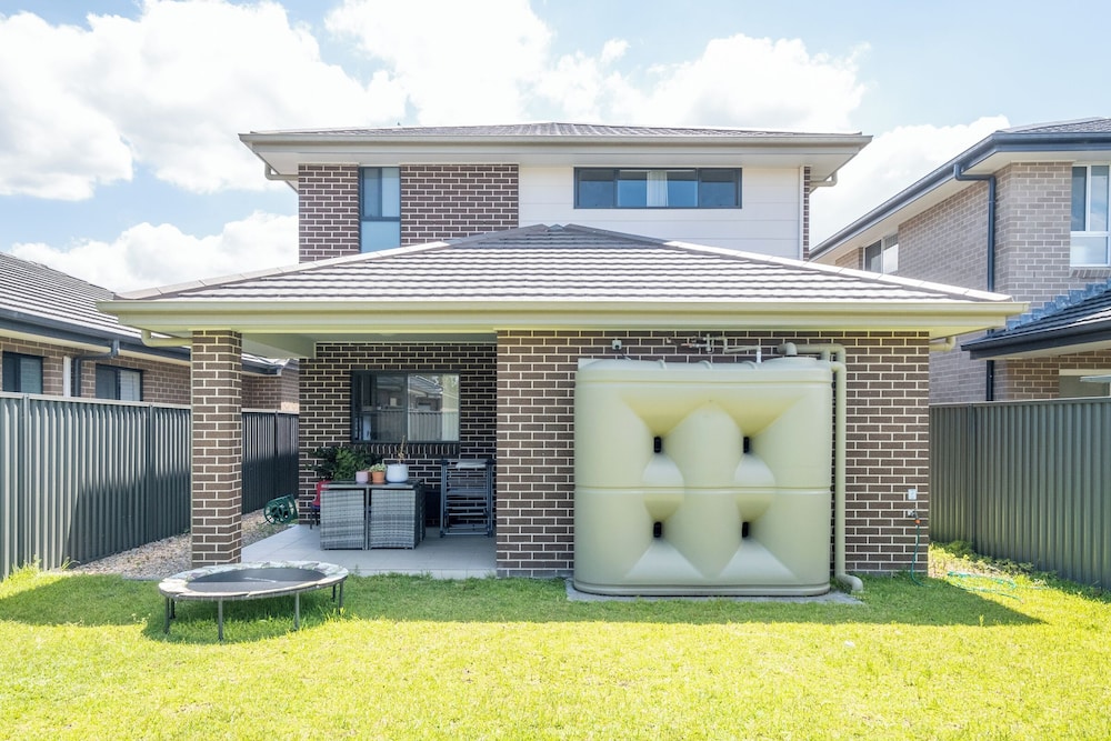 Kozyguru | Marsden Park | Charming 5Bed + Backyard
