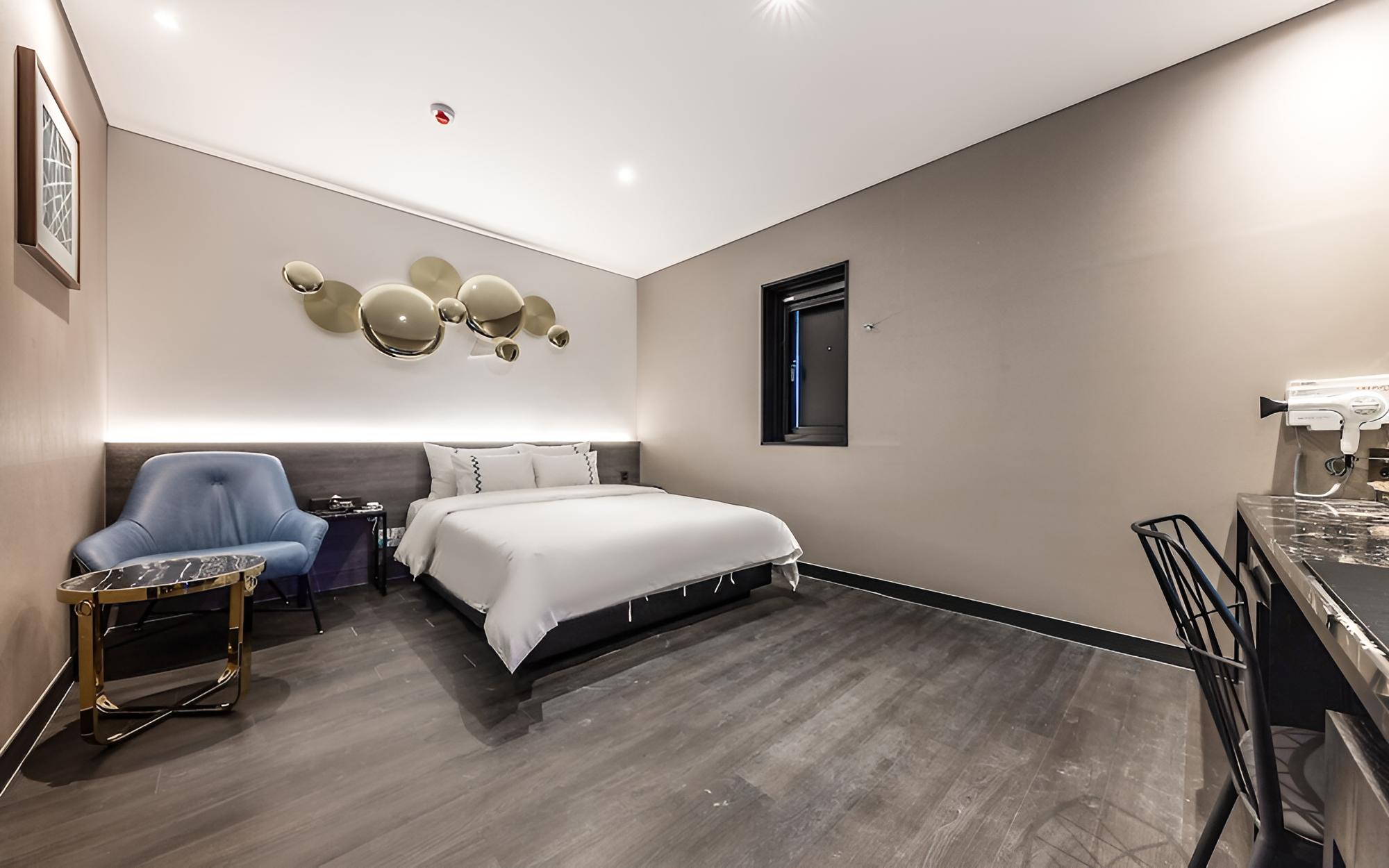 Gunsan Mari Hotel