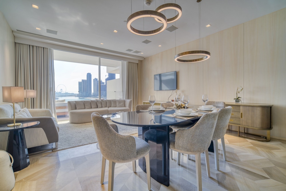 Five Palm Jumeirah Residences -Mint Stay
