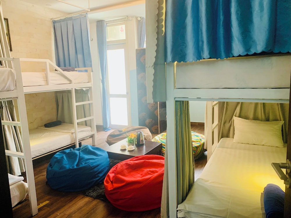 Bunk Beach Hostel