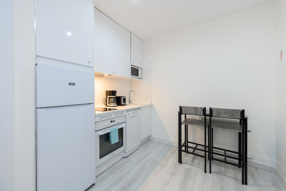 M Mdl92 Alquiler Mensual en Madrid Piso Moderno