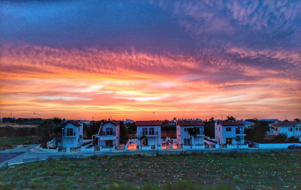 Maricosta Villas
