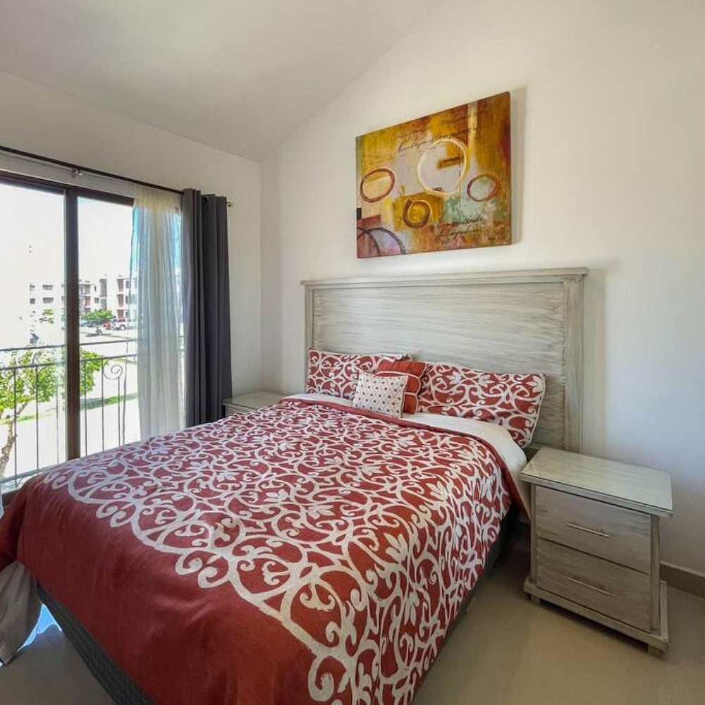 Prime Location House at Cerritos Great Price