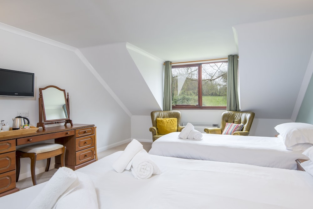 Trewern Arms Hotel