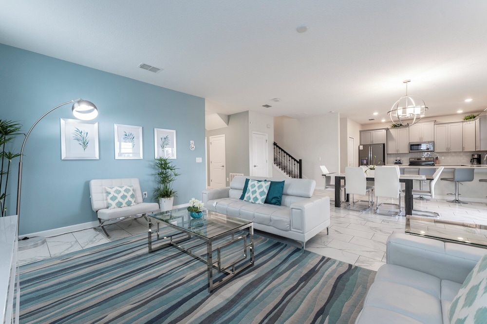 Magical 6BR Villa Pool Themed Room