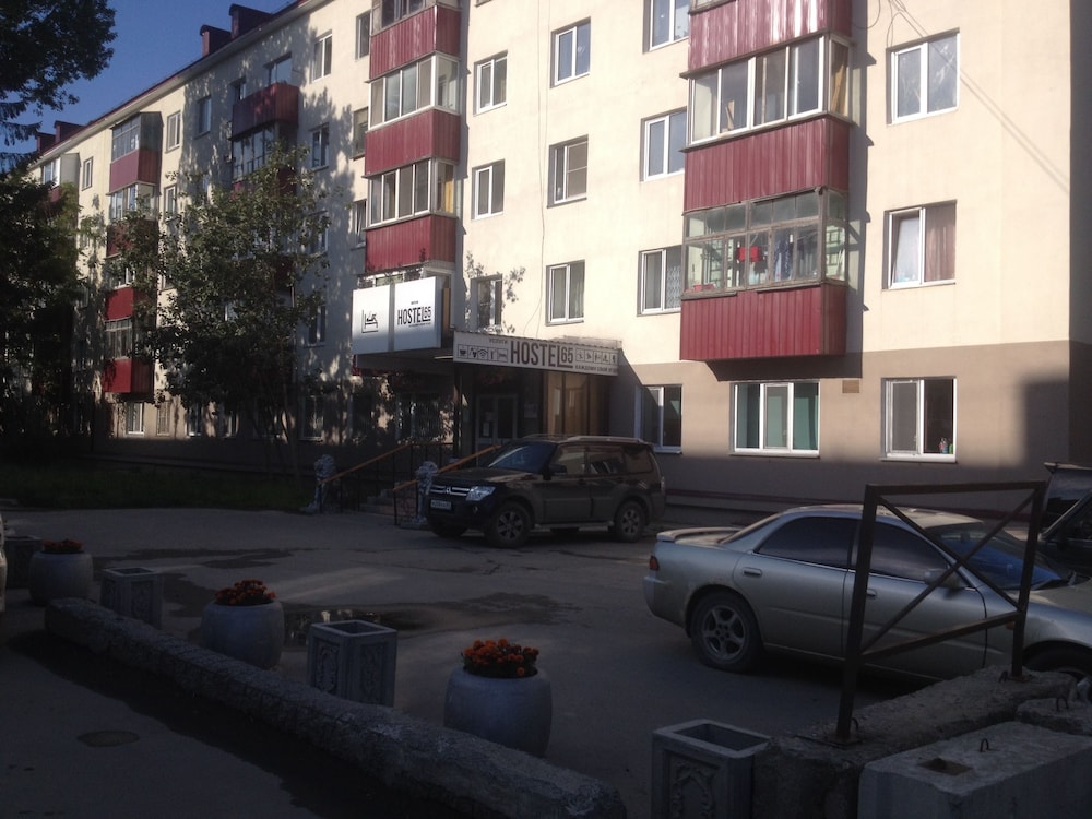 Hostel 65