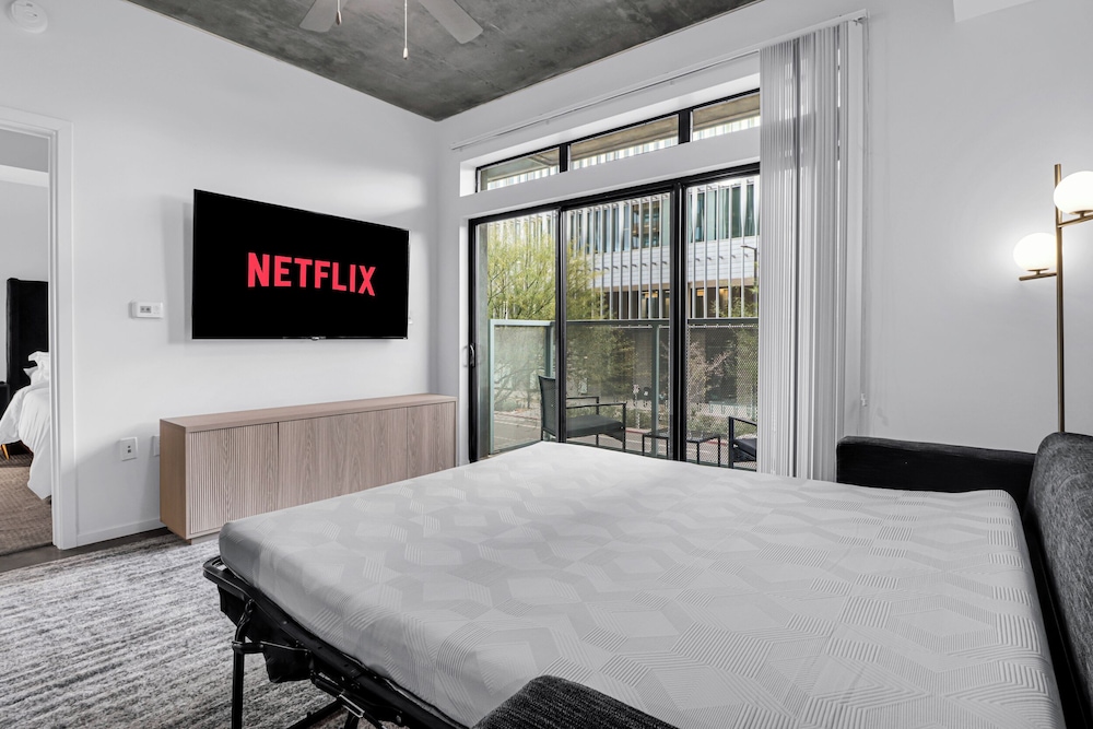Phoenix Urban Luxury Escape