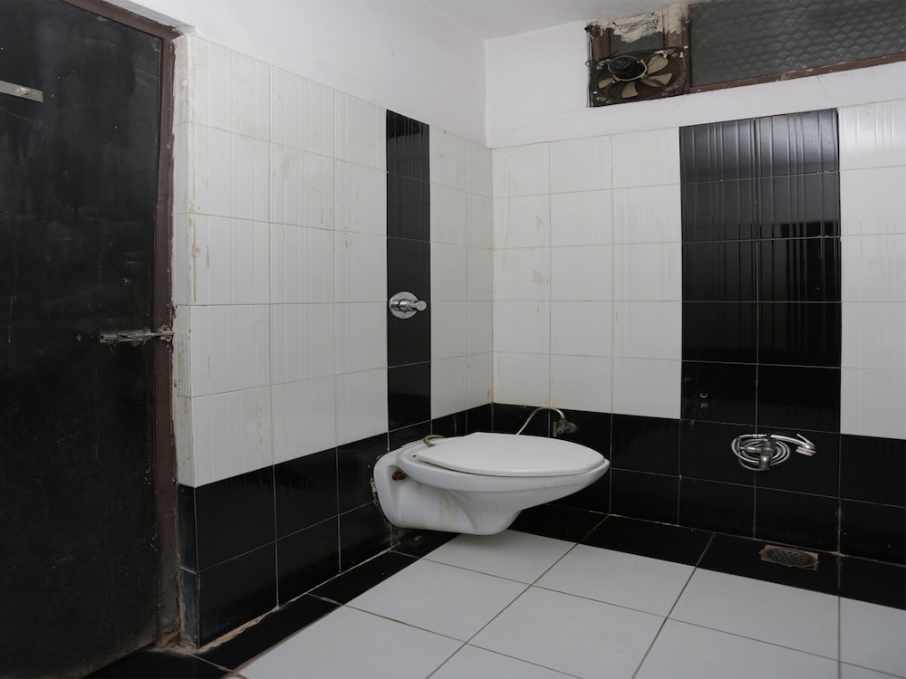 OYO 12914 Hotel Jagdish
