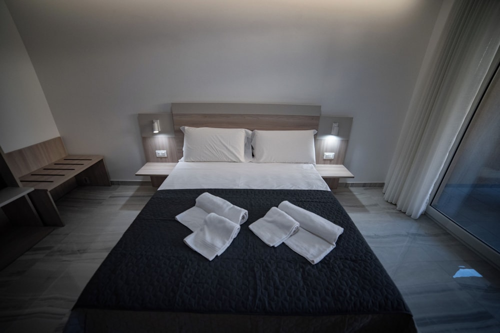 MIDDLE TOWN PALACE TROPEA