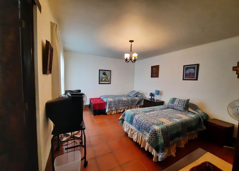 Casa de la Alameda view 4