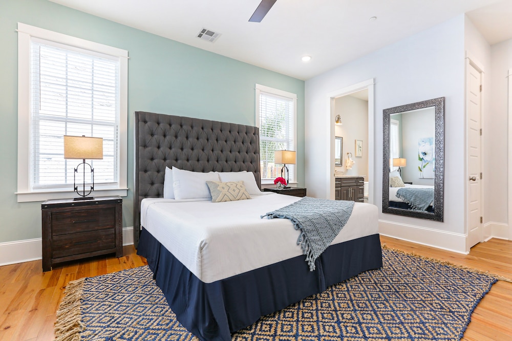 New Orleans Vacations - Stunning 4 5 BRs w Pool by Hosteeva - Property Image 96