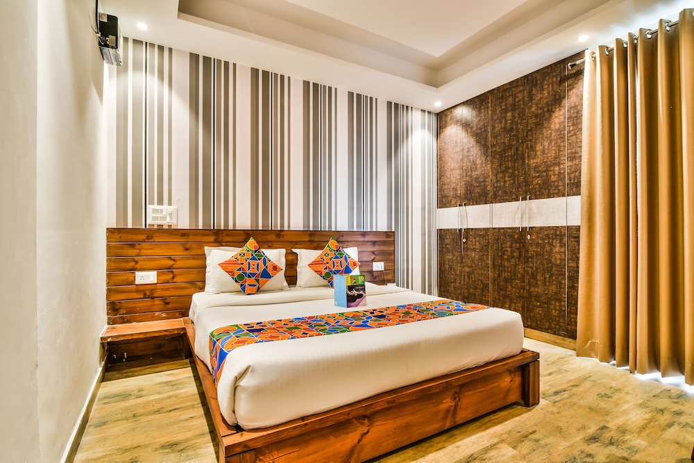 FabHotel Comfort Dome Sector 45