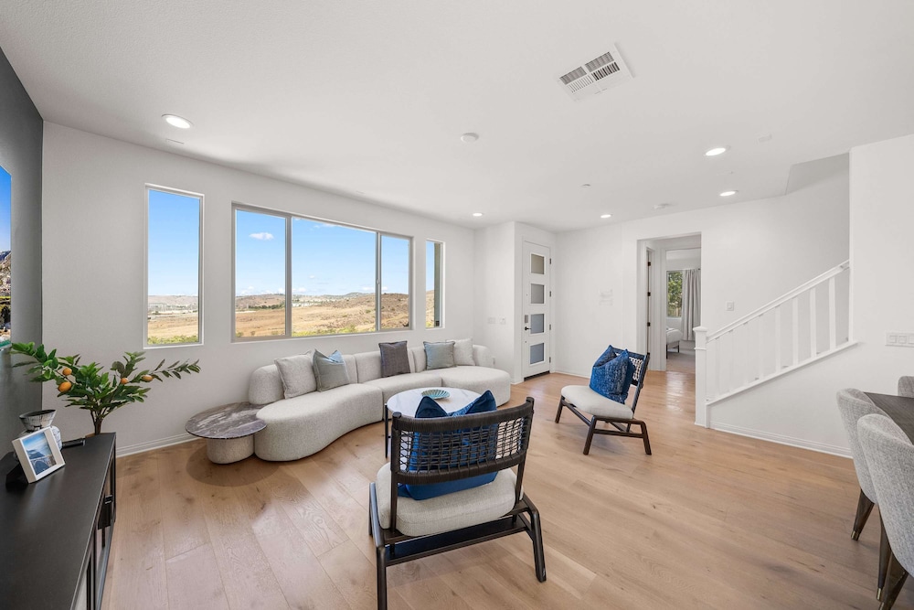 @ Marbella Lane - Curated 5BR in Upscale RMV Haven