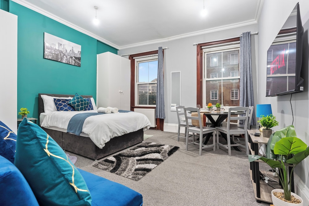Luxury London Apartment With 3 Bedrooms