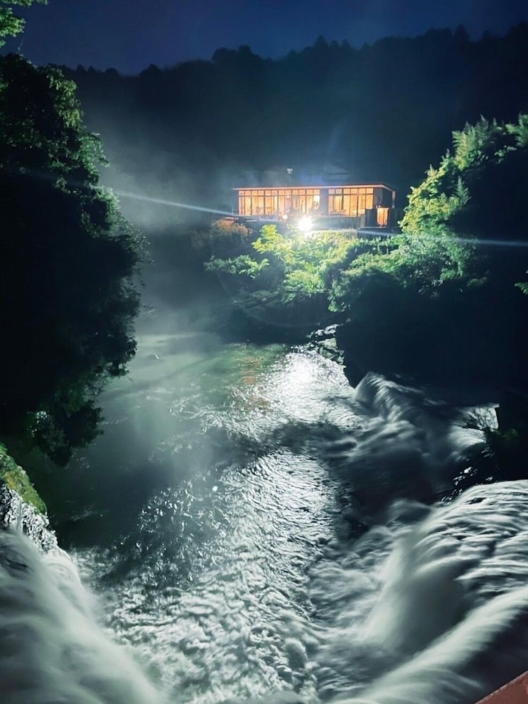 and RIVER Katsuura