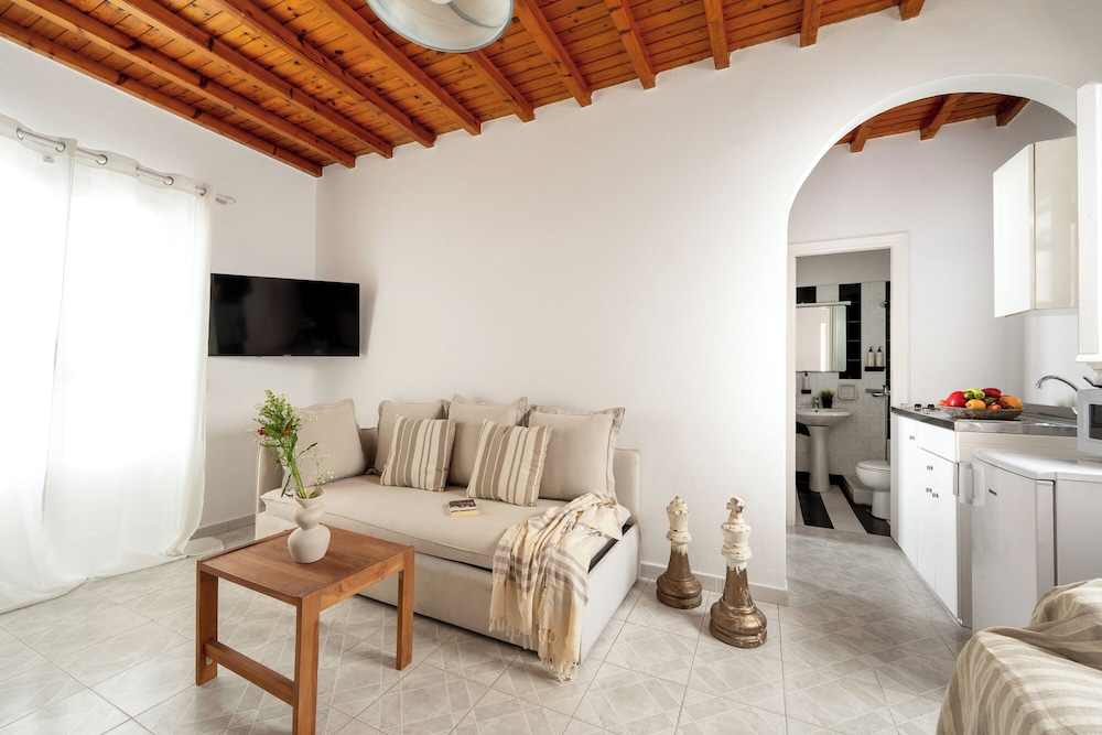 SeaView Central Suites