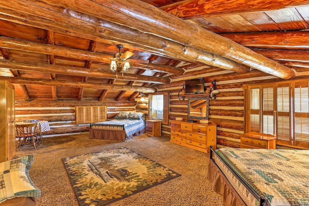 Paynes Creek Home w/ Hot Tub and Views! view 5