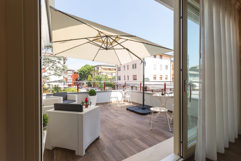 Villa Erica & Villa Erica 1