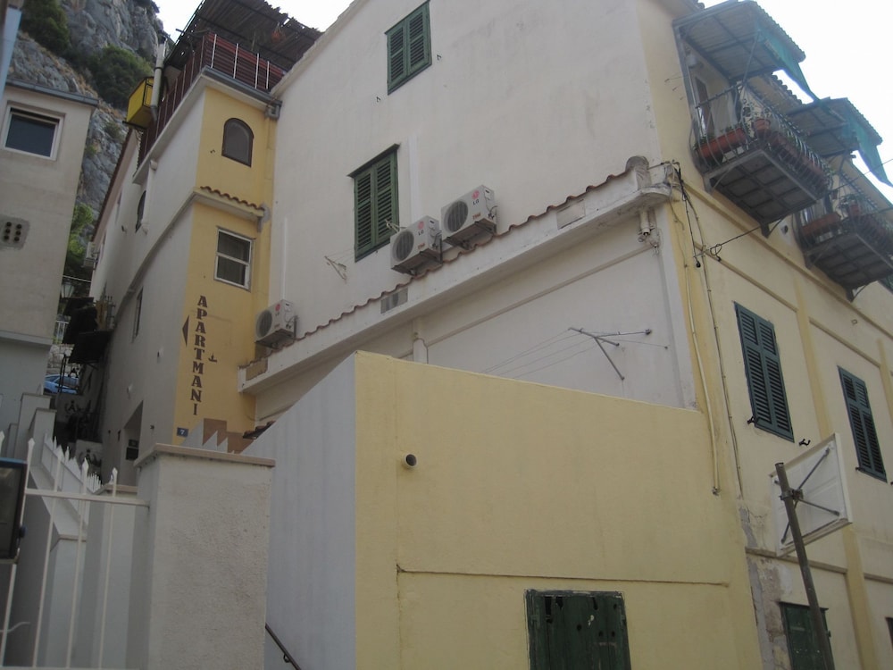 Photo 13