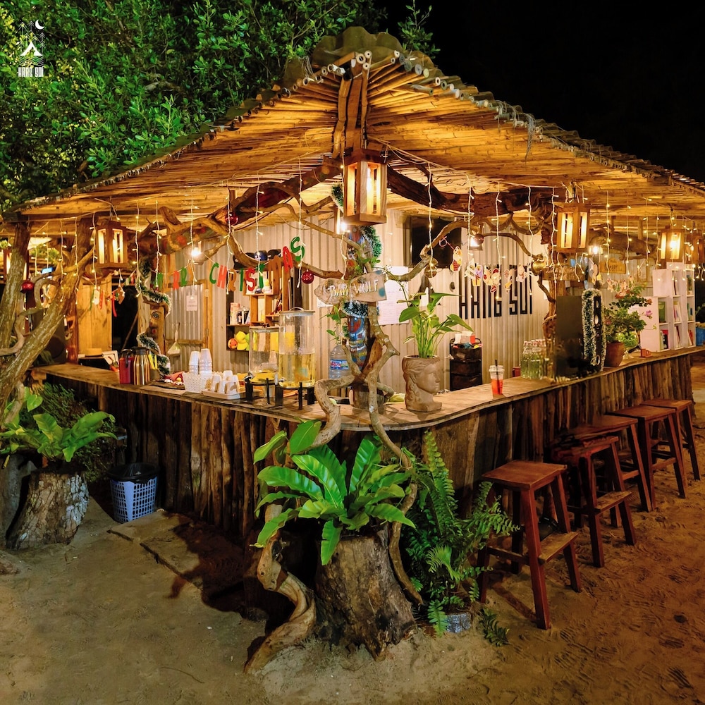 Hang Sói Glamping