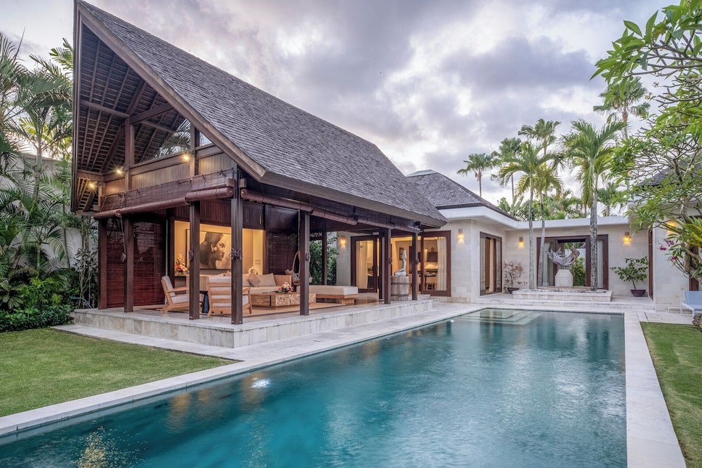 Saba Villa