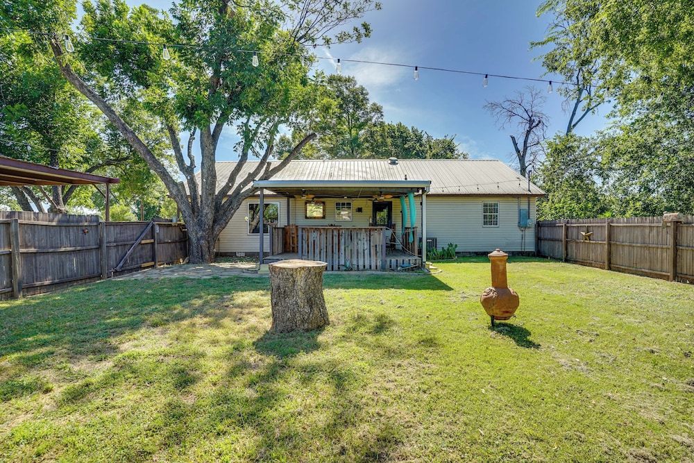 Peace, Space & Starry Nights: Ranch Home in Azle